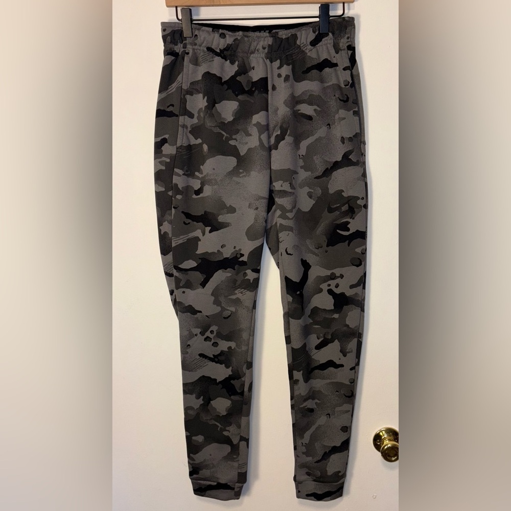 Nike Athletic Pants Sweatpants Camo Training Gray Black CU6200-010 Men's S - Picture 2 of 8